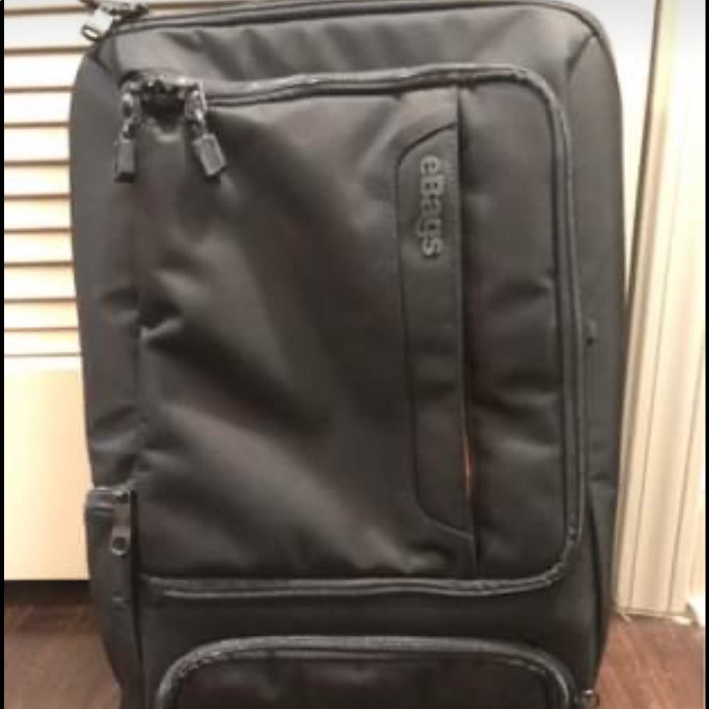Laptop Backpack Fits 17’Laptop Solid Black NWT 119